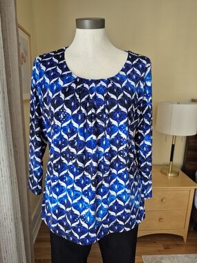 Allison Daley Women's Blue Patterned Scoop Neck Long Sleeve Top